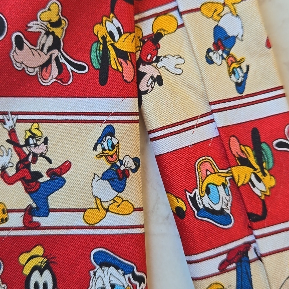 DISNEY Mickey,  Donald, Pluto, Goofy tie, guc
